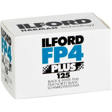 Ilford FP4 Plus Melnbaltā foto filma 135/24 kadri ISO125