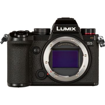 Panasonic Lumix DC-S5 Pilna Kadra Bezspoguļa Kamera, 24.2MP, 3" Ekrāns, 4K Video, Tikai Korpuss