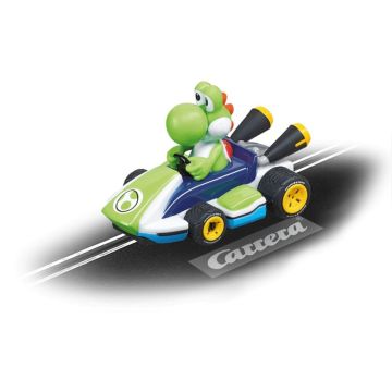 Carrera FIRST Nintendo Mario Kart - Yoshi automašīnas modelī 20065003