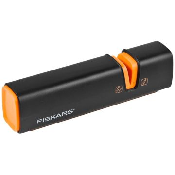 Fiskars Xsharp cirvju un nažu asinātājs